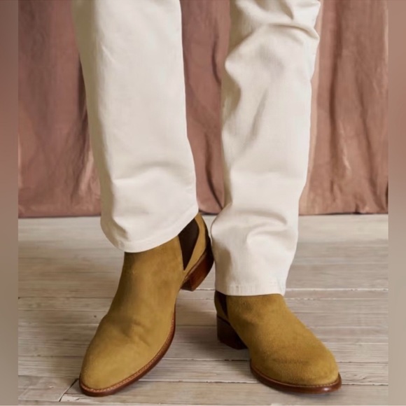 Tecovas Other - Tecovas The Chance Men's suede Chelsea Boots US 9.5 D